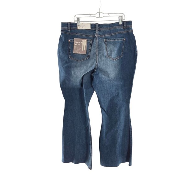 NWT Cato Est 1946 Flare Blue Denim Jeans 20W Super Stretch Waist Hi Rise Raw hem - Picture 8 of 8